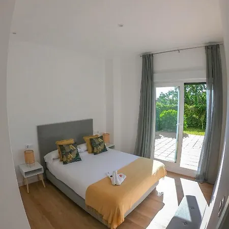 Guest house Costaserenasuites