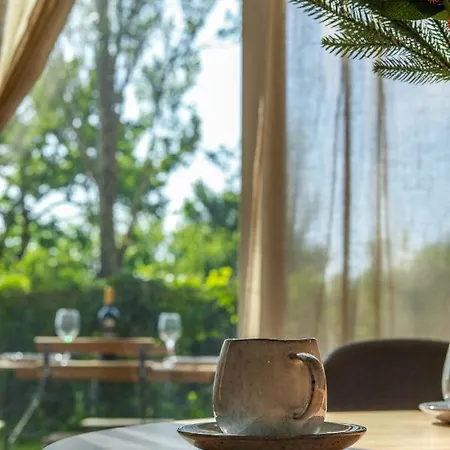 Costaserenasuites Guest house Nigran